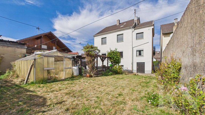 Ein Haus, viele Möglichkeiten! Großzügiges Einfamilienhaus in Hülzweiler