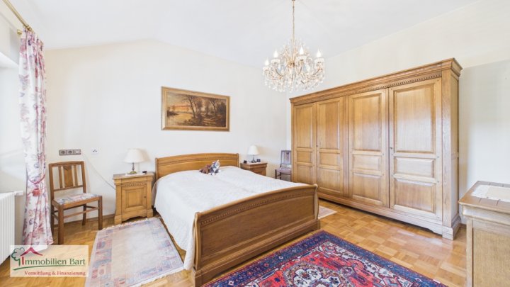 MERZIG: BESONDERES ARCHITEKTENWOHNHAUS + EINLIEGERWOHNUNG + WELLNESSBEREICH!