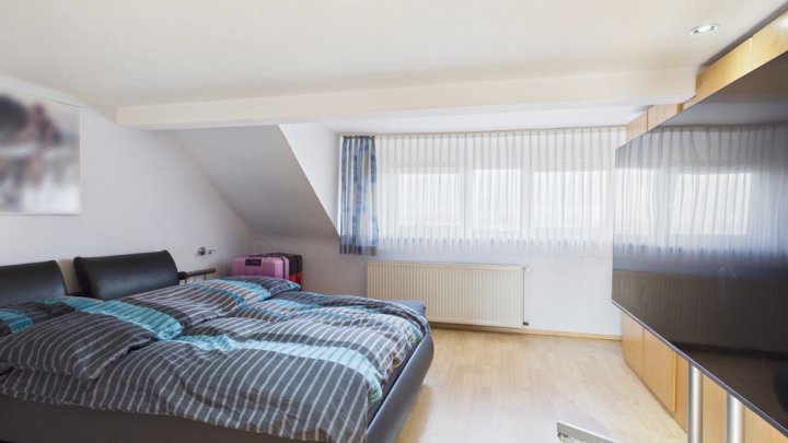 Ein Zuhause für die ganze Familie – Doppelhaushälfte in Holz