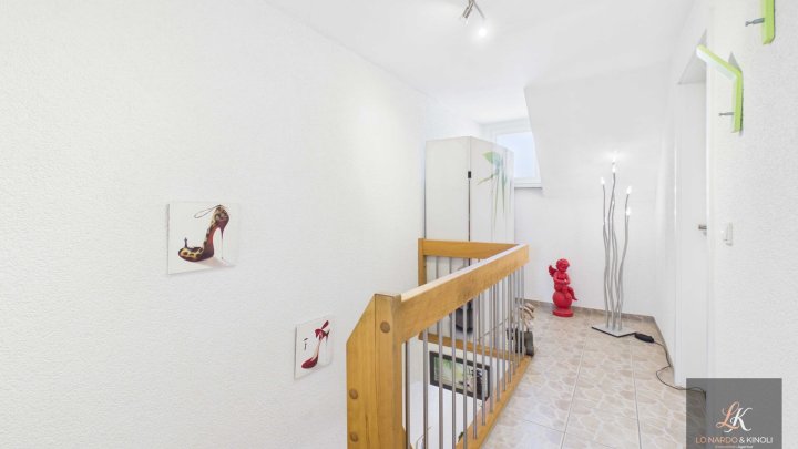 Großzügiges Familienhaus mit Einliegerwohnung und Fernblick über Quierschied