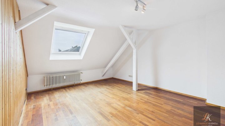 Gemütliche 3-Zimmer-Dachgeschosswohnung  in Saarbrücken am Rastpfuhl