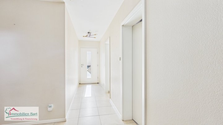 GRENZE LUXEMBURG: 4 SZ / 2 BÄDER / TOP LAGE IN MITTE DER NATUE
