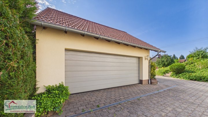 ORSCHOLZ (10 MIN. VON DER LUX. GRENZE ENTFERNT):  WOHNHAUS MIT 4 SCHLAFZ. IN TOP WOHNLAGE!