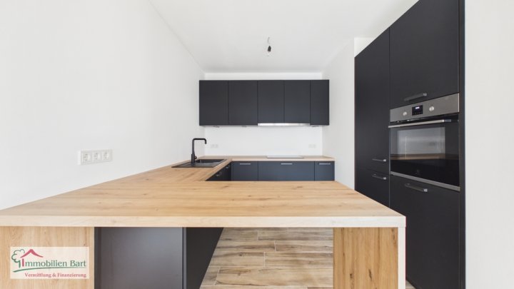 GRENZE LUXEMBURG: NEUE WOHNUNG MIT BALKON UND 33 M² GARAGE!
