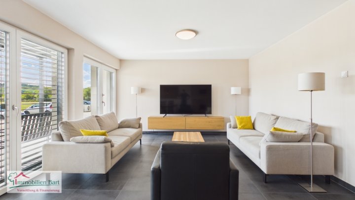 GRENZE L-REMICH: SOFORT VERFÜGBAR! EXKLUSIVE WOHNUNG MIT TERRASSE, GARAGE UND KLEINEM GARTEN!