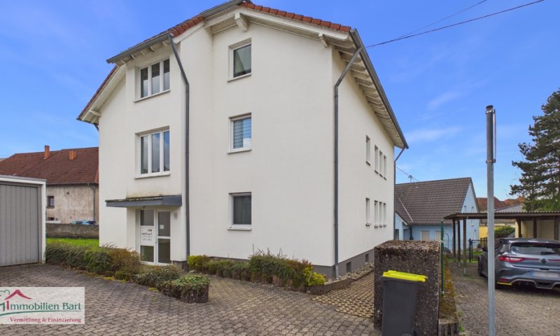 GRENZNÄHE: GEMÜTLICHE DACHGESCHOSSWOHNUNG MIT GARAGE IN ORSCHOLZ!