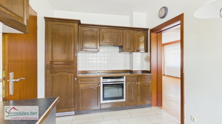 METTLACH:GEPFLEGTES WOHNHAUS MIT TERRASSE UND BALKON / GARTEN / GARAGE + EINLIEGERWOHNUNG!