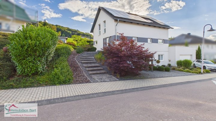 FAMILIEN-WOHNGLÜCK MIT MODERNER AUSSTATTUNG IN TOP-WOHNLAGE IN TABEN-RODT!