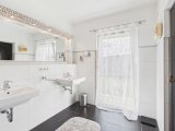 DG - Badezimmer mit Zugang zur Sauna