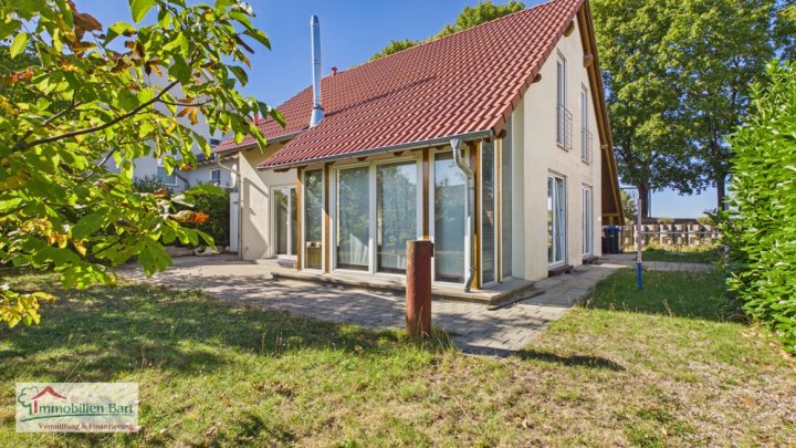 GRENZNÄHE LUXEMBURG: WOHNHAUS MIT GARAGE / GARTEN IN PERL-BORG!