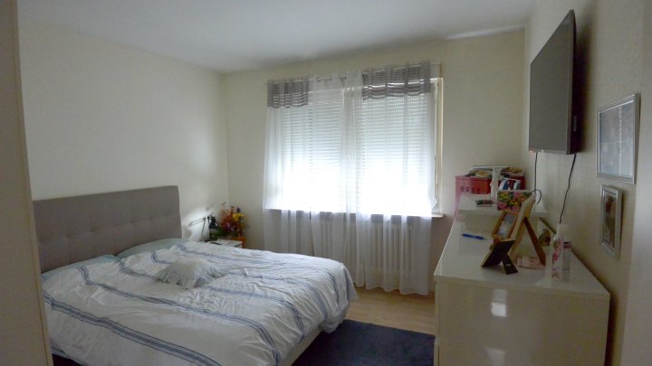 IN FRANKREICH: Walmdach-Bungalow mit Einliegerwohnung in kinderfreundlicher Straße