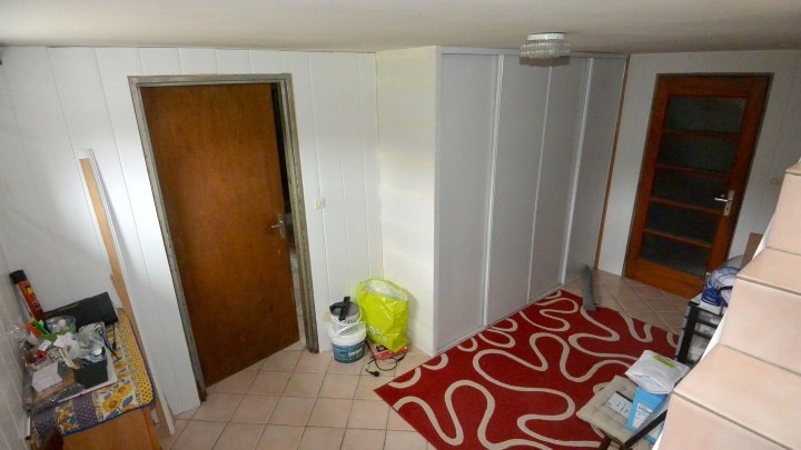 IN FRANKREICH: Bungalow mit Schwimmbad und Grillhaus in ruhigem Wohngebiet