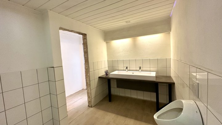 Gewerbeeinheit im Herzen von Saarwellingen