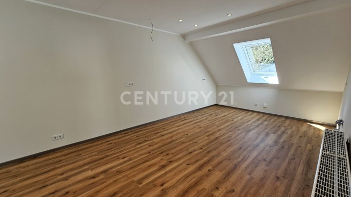 !!!!!! Achtung Reserviert !!!! Hochwertig modernisiertes 1-2FH,mit Garten & Garage in SB - Fechingen