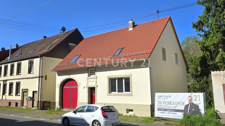 !!!!!! Achtung Reserviert !!!! Hochwertig modernisiertes 1-2FH,mit Garten & Garage in SB - Fechingen