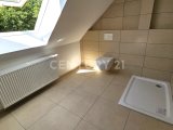 Badezimmer im OG, die Glaswand wird noch eingebaut