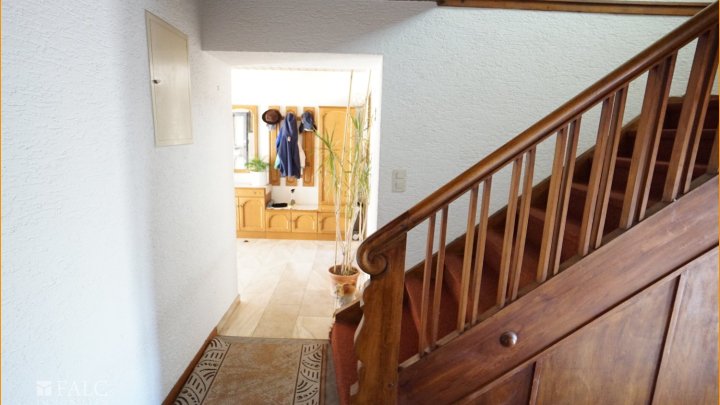 Familienhaus + Baugrundstück in Homburg- Jägersburg!