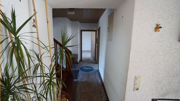 Familienhaus + Baugrundstück in Homburg- Jägersburg!