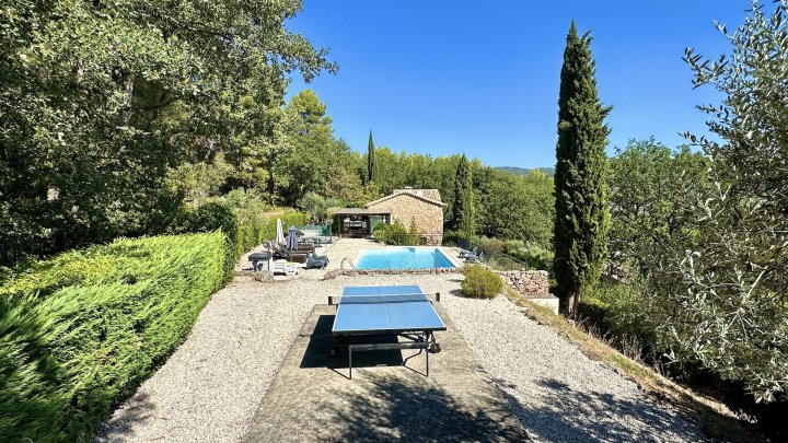 Idyllisches Feriendomizil mit atemberaubendem Ausblick in Draguignan