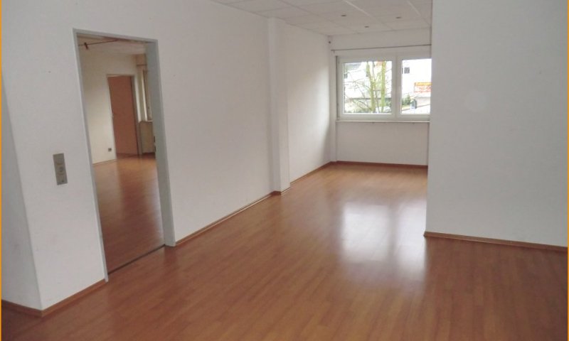 Praxis- Bürofläche im Zentrum von Waldmohr zu vermieten!