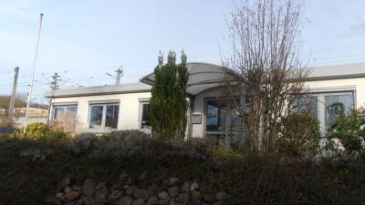 Für verschiedene Zwecke geeignete Büro- / Gewerbefläche - ca. 400 m² - nahe zur A 620
