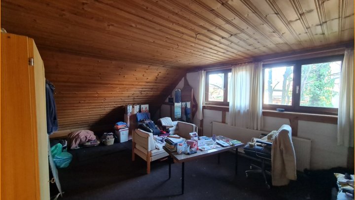 Ein-/-Mehrgenerationenhaus plus Grundstück zu erwerben. Bieterverfahren