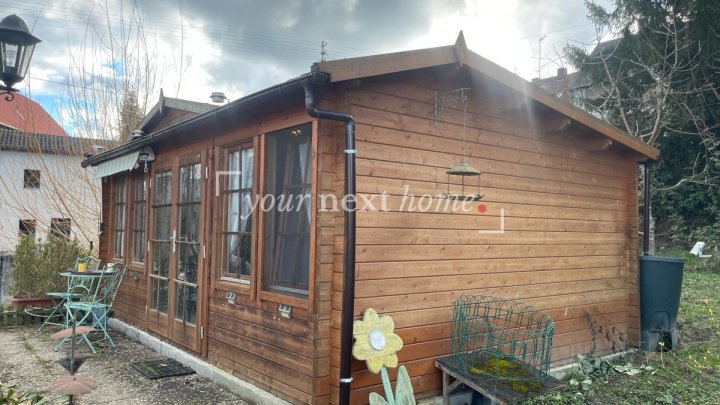 Einfamilienhaus ohne Sanierungsstau und mit angrenzendem Bauland