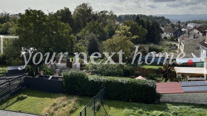 Dachgeschosswohnung für die kleine Familie