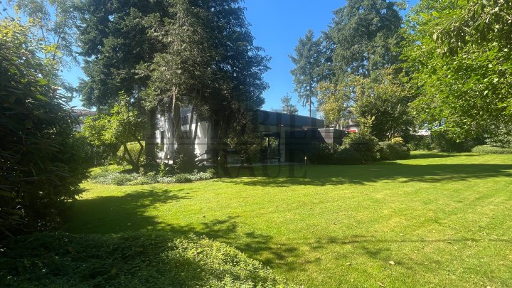 PRIVATSPHÄRE PUR - EINZIGARTIGE LIEGENSCHAFT MIT PARKÄHNLICHEM GRUNDSTÜCK IN FRIEDRICHSTHAL