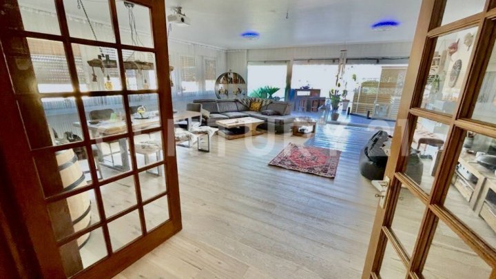 Luxuriöser Rückzugsort über den Dächern von Homburg: Penthouse mit Traumblick