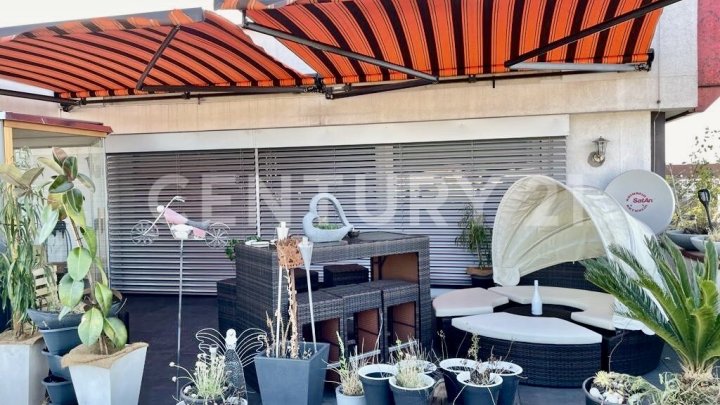 Luxuriöser Rückzugsort über den Dächern von Homburg: Penthouse mit Traumblick