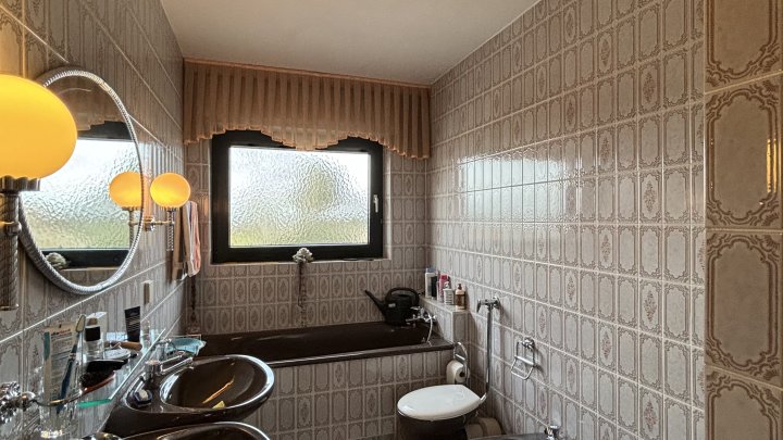 Attraktiver Bungalow in grüner Idylle