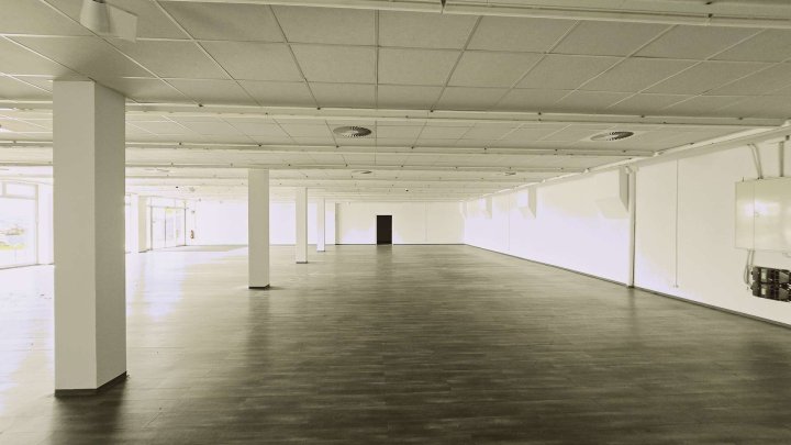 Einzelhandelsfläche Laden Ausstellungsfläche zur Miete