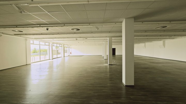 Einzelhandelsfläche Laden Ausstellungsfläche zur Miete