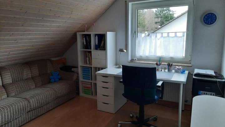 Freistehendes gepflegtes Mehrfamilienhaus mit 5 Wohneinheiten in sehr gepflegtem Zustand, voll vermietet