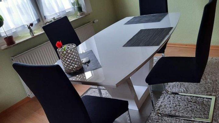 Freistehendes gepflegtes Mehrfamilienhaus mit 5 Wohneinheiten in sehr gepflegtem Zustand, voll vermietet
