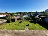 Balkon mit blick in den Garten