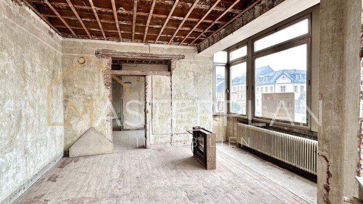 Vielseitiges Mehrfamilienhaus mit Gewerbeeinheit im Herzen von Wadern