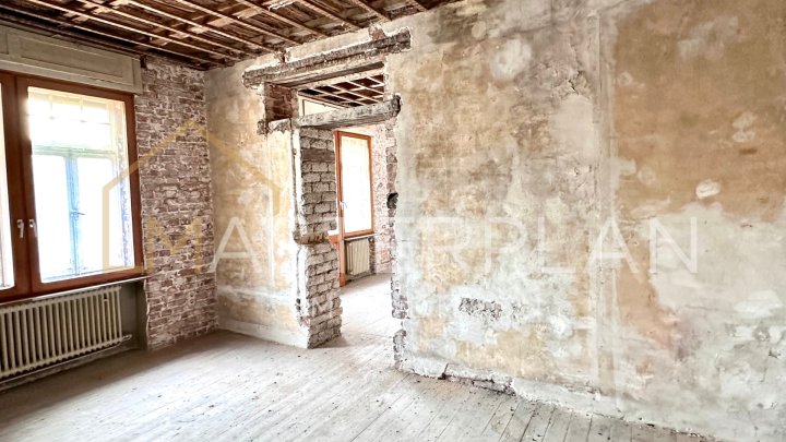 Vielseitiges Mehrfamilienhaus mit Gewerbeeinheit im Herzen von Wadern