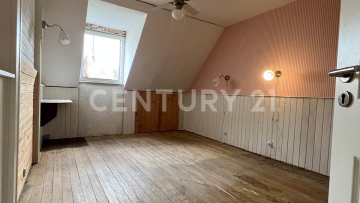 Sanierungsbedürftiges Einfamilienhaus in Top Lage von Kleinblittersdorf