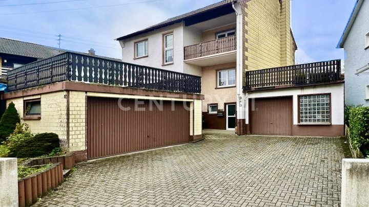 Kaufpreis gesenkt! Großes EFH in Queidersbach – Nähe Air Base, 4 SZ, 2 Terrassen, 3 Garagen