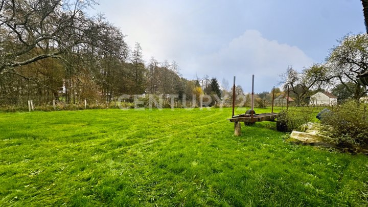 Großzügiges 1-2 Familienhaus in Morscholz mit vielseitigen Nutzungsmöglichkeiten in idyllischer Lage