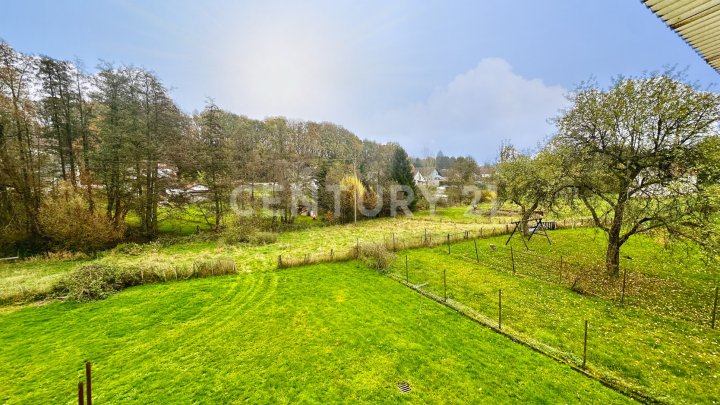 Großzügiges 1-2 Familienhaus in Morscholz mit vielseitigen Nutzungsmöglichkeiten in idyllischer Lage