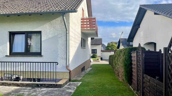 Freistehendes Ein-/Zweifamilienhaus in schöner Lage von Beckingen OT zu verkaufen