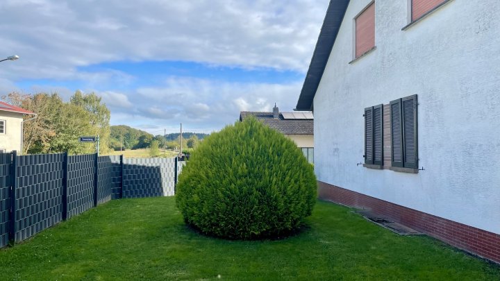 Freistehendes Ein-/Zweifamilienhaus in schöner Lage von Beckingen OT zu verkaufen