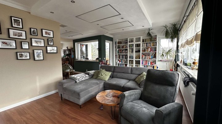 Schöne Penthouse-Wohnung in Homburg Erbach