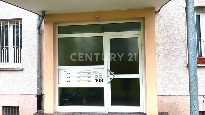 Zentral Wohnen: Renovierte Wohnung mit gemütlichem Flair