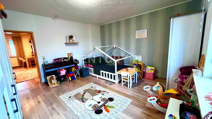 Zentral Wohnen: Renovierte Wohnung mit gemütlichem Flair