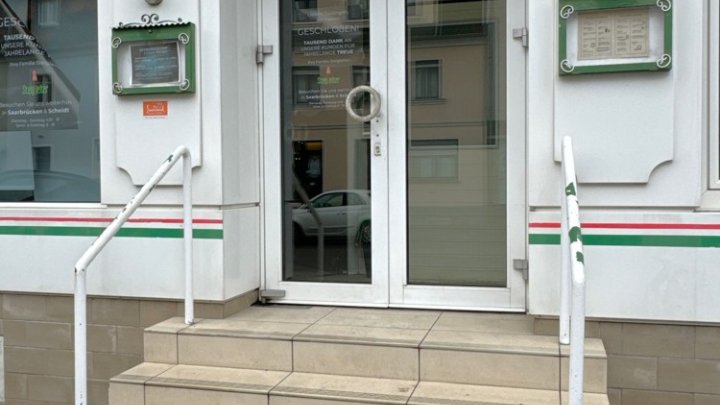 Café oder Gewerbefläche in zentraler Lage von Güdingen