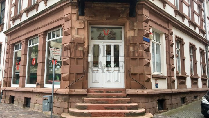 SUPER LAGE UND SOFORT FREI - LADENLOKAL IN 1A LAGE IN SULZBACH AM RAVANUSAPLATZ